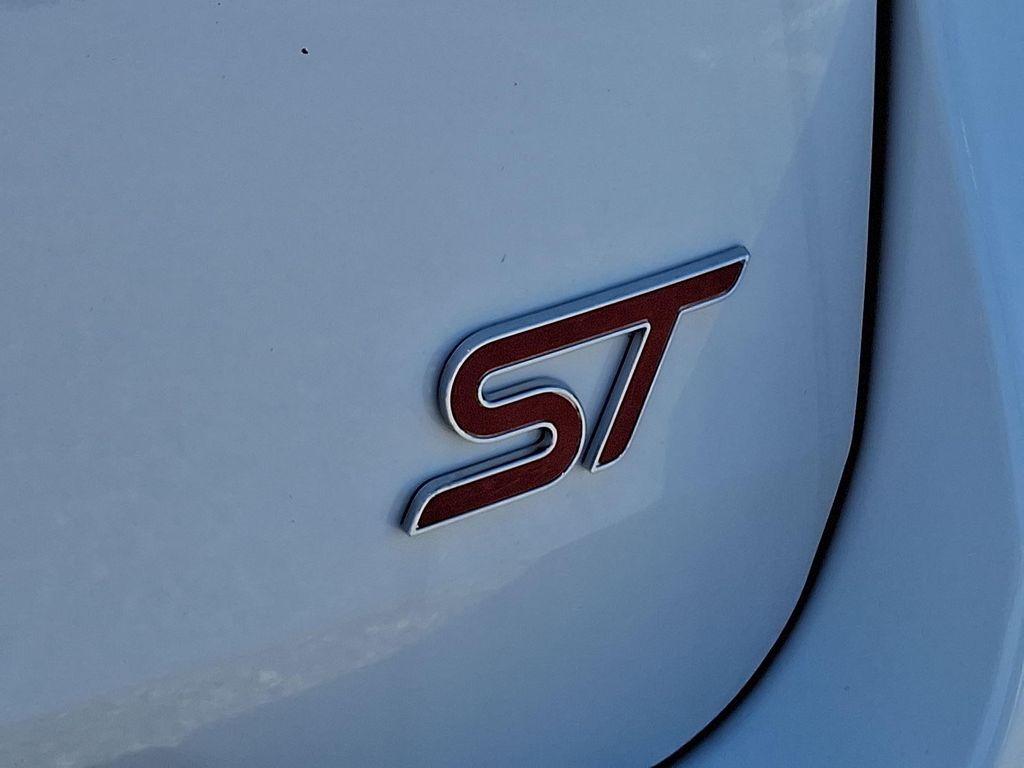 new 2025 Ford Explorer car, priced at $57,137