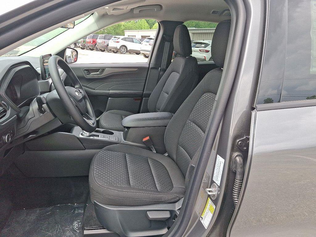 new 2025 Ford Escape car, priced at $25,752