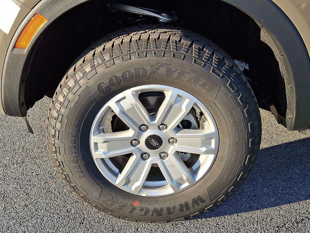 new 2025 Ford Ranger car, priced at $32,827
