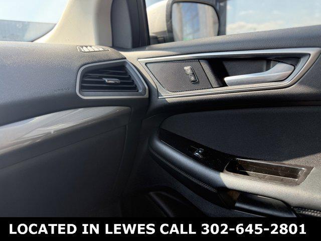 used 2019 Ford Edge car, priced at $14,000