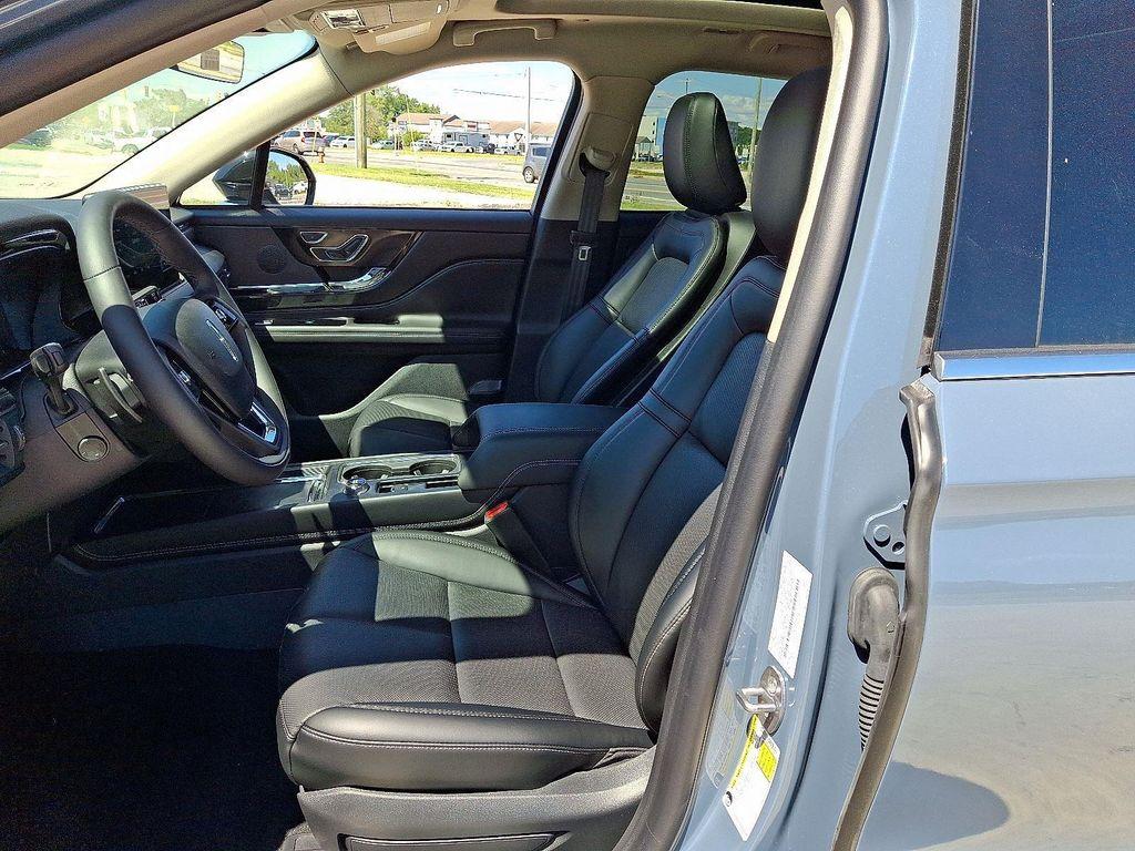 new 2025 Lincoln Corsair car, priced at $58,368