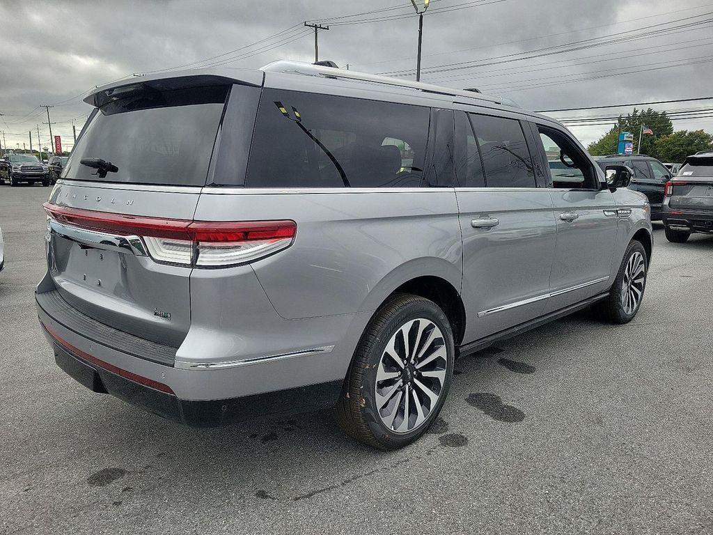 new 2024 Lincoln Navigator car, priced at $94,891