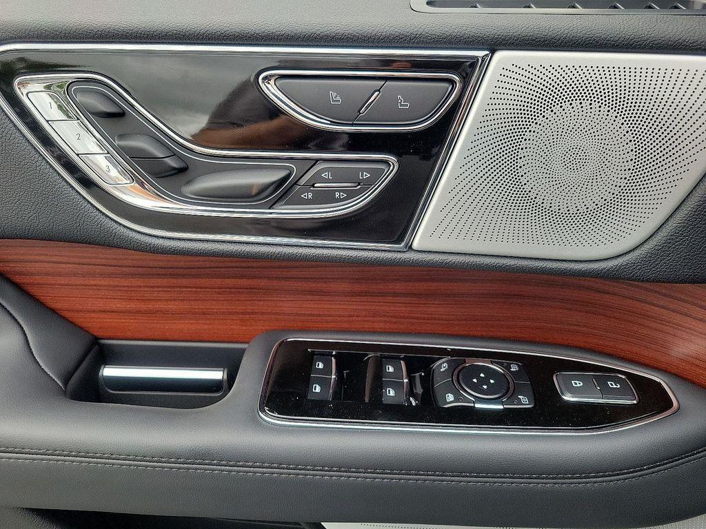 new 2024 Lincoln Navigator car, priced at $94,891