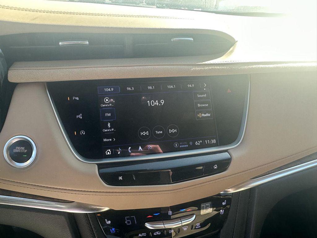 used 2022 Cadillac XT5 car, priced at $30,804