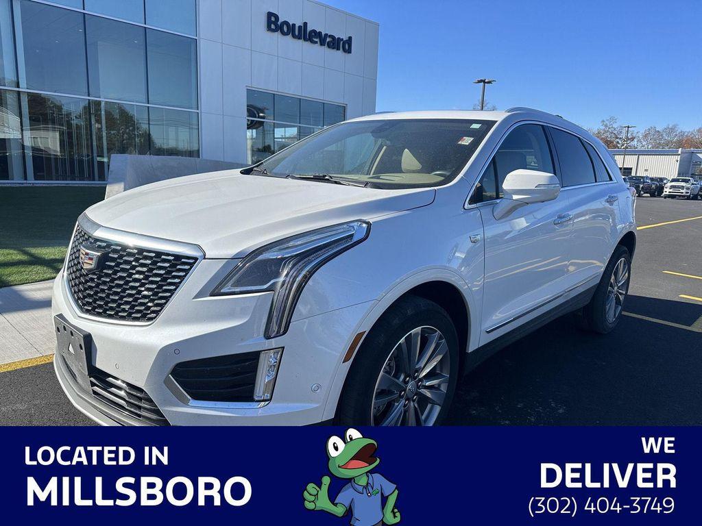 used 2022 Cadillac XT5 car, priced at $30,804