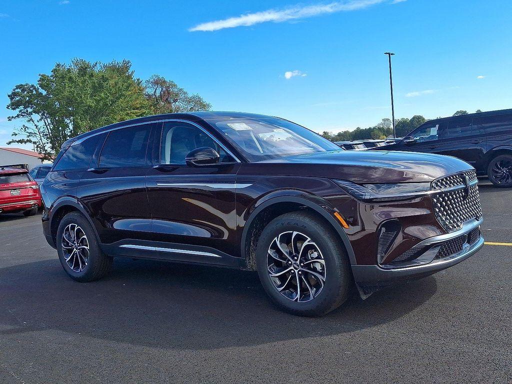 new 2025 Lincoln Nautilus car, priced at $61,267