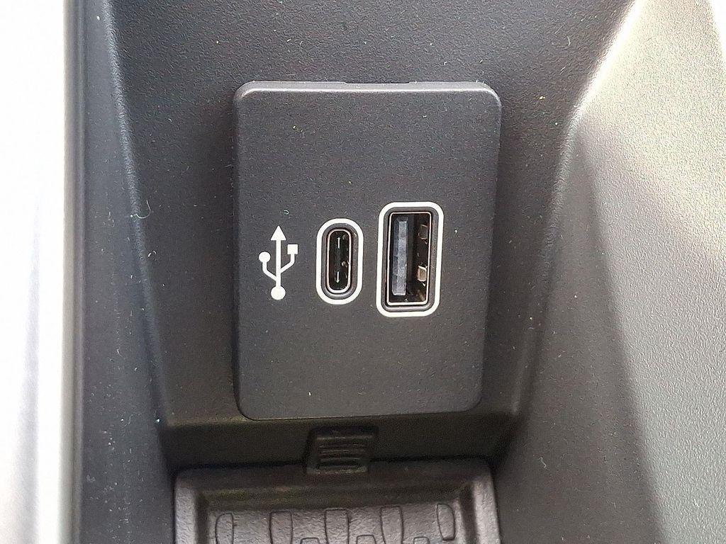 new 2025 Lincoln Nautilus car, priced at $61,267