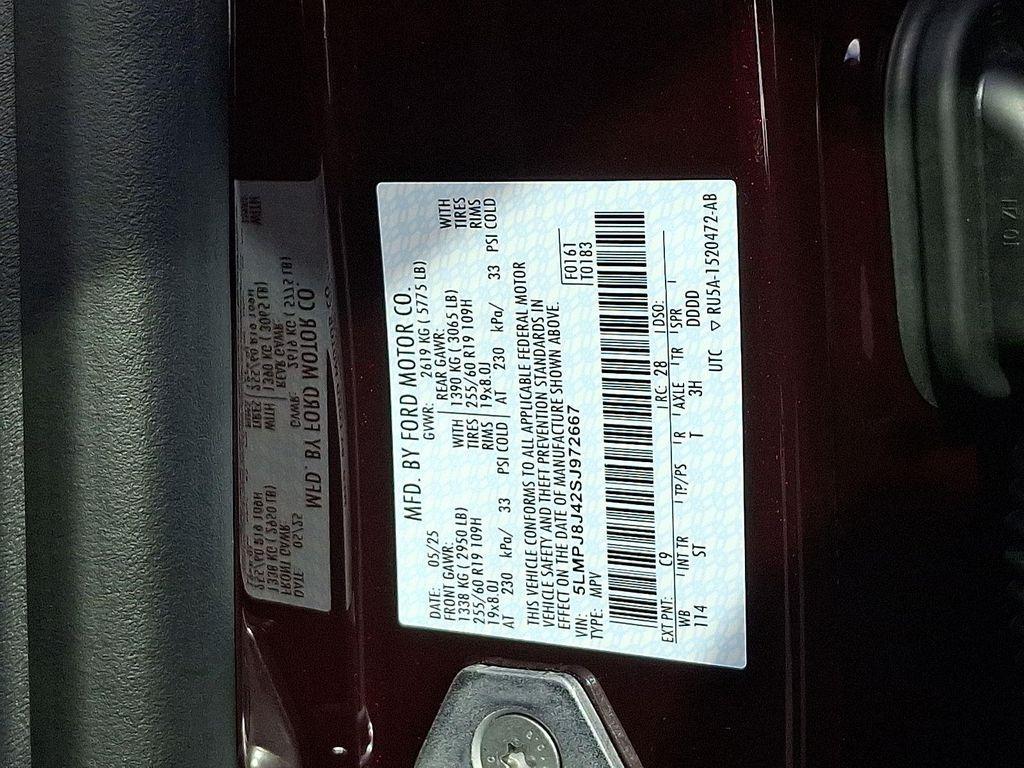 new 2025 Lincoln Nautilus car, priced at $61,267