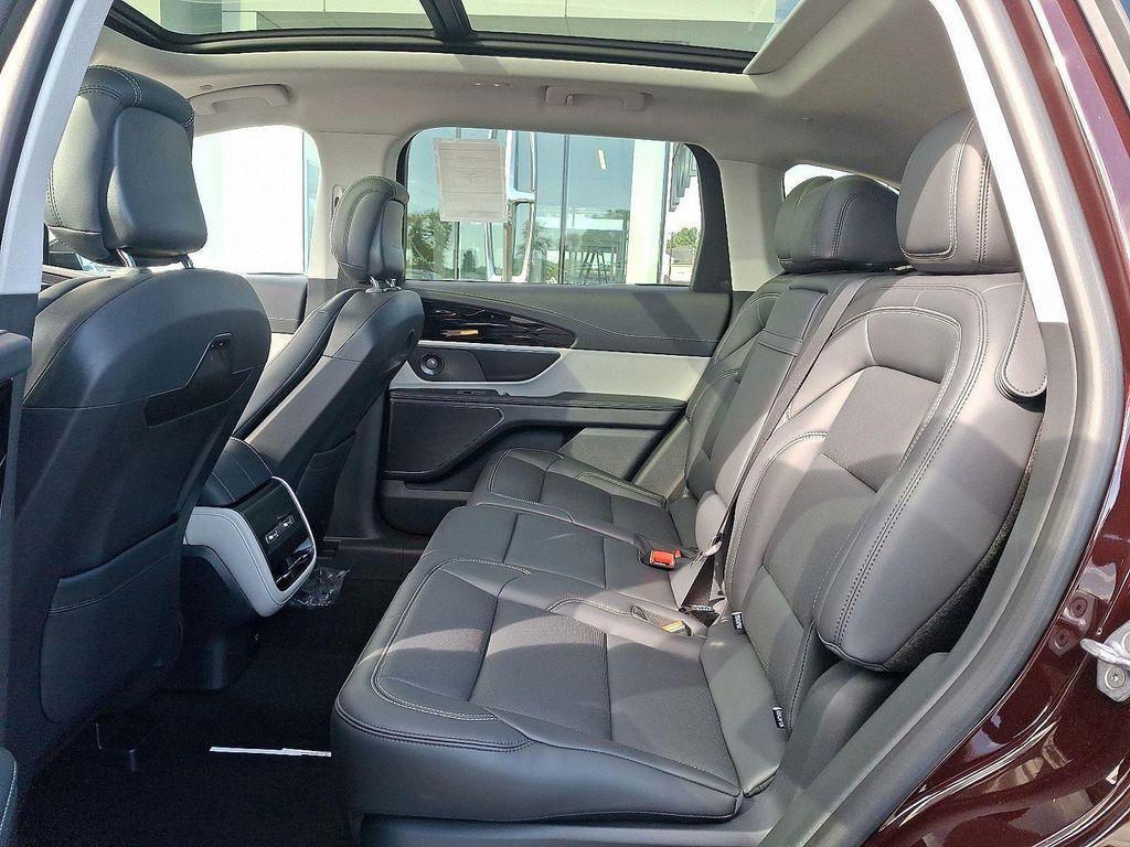 new 2025 Lincoln Nautilus car, priced at $61,267