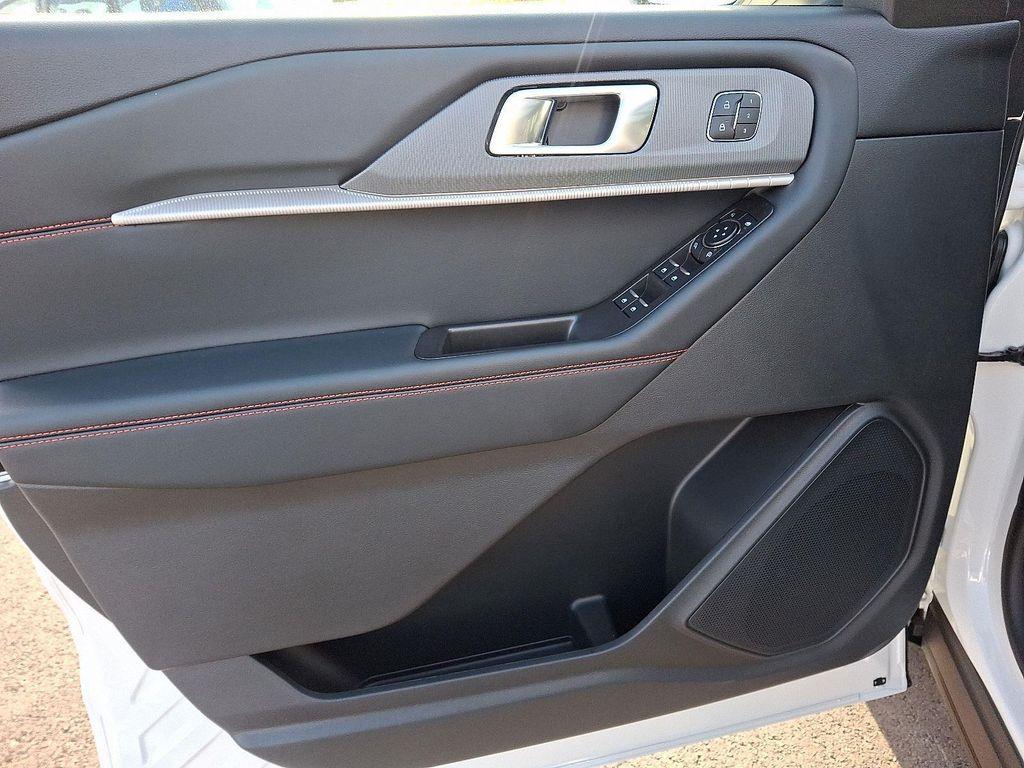 new 2025 Ford Explorer car, priced at $47,826