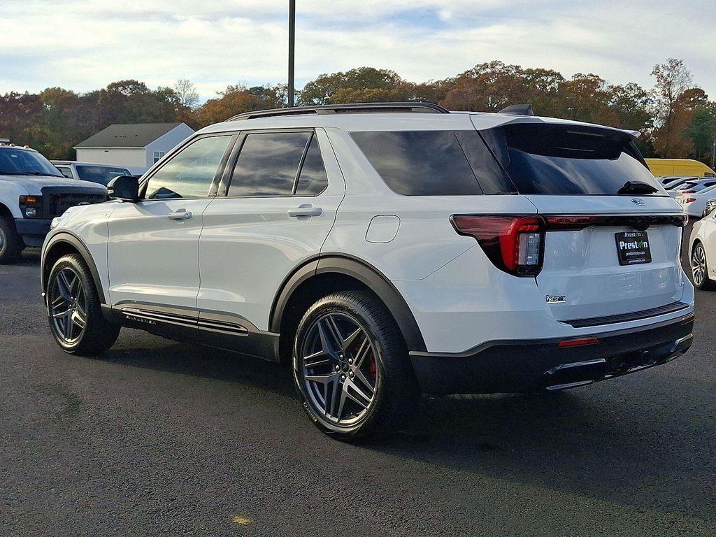 new 2025 Ford Explorer car, priced at $47,826