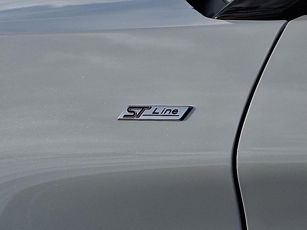 new 2025 Ford Explorer car, priced at $47,826