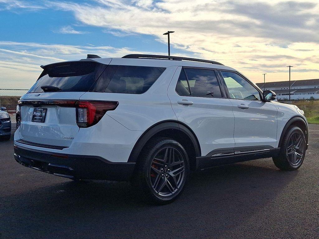 new 2025 Ford Explorer car, priced at $47,826