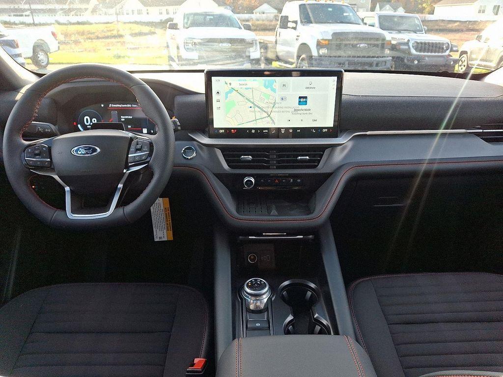 new 2025 Ford Explorer car, priced at $47,826