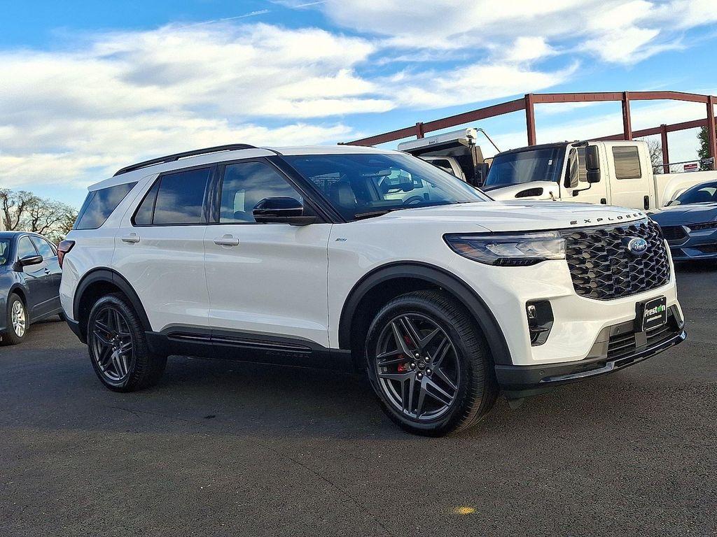 new 2025 Ford Explorer car, priced at $47,826
