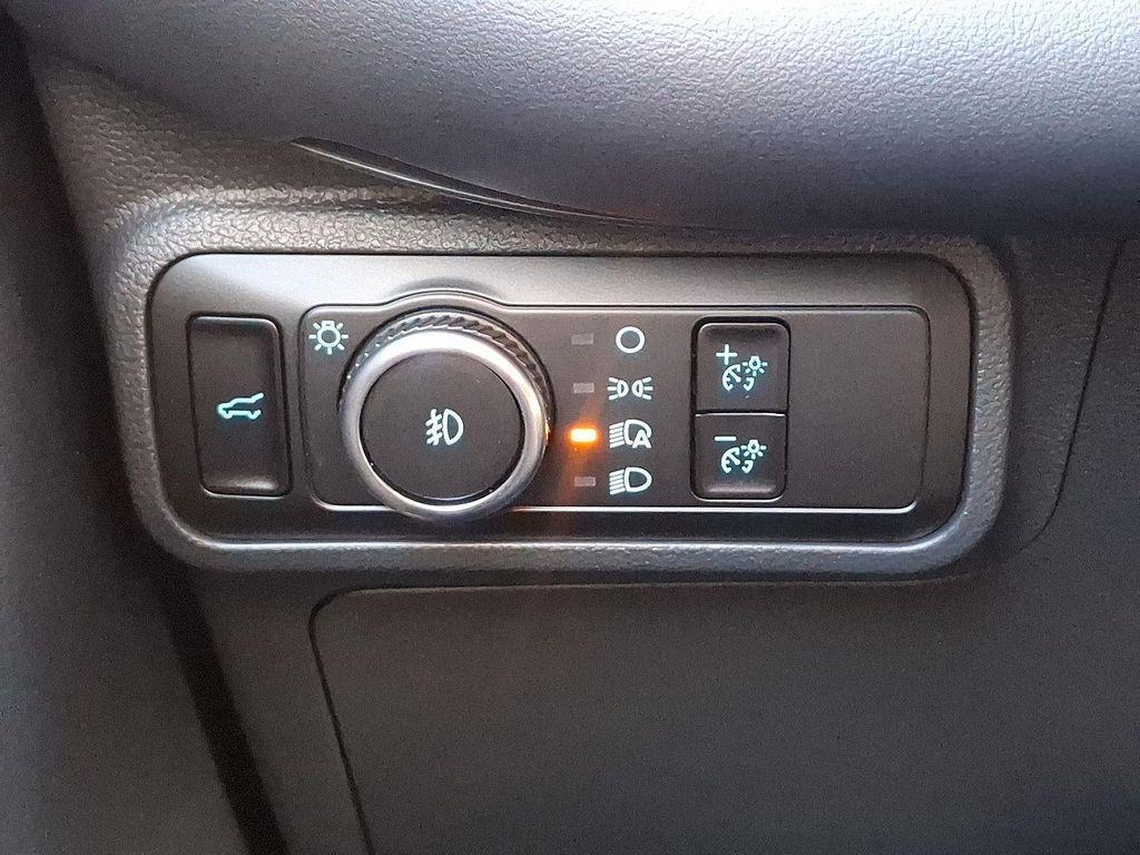 new 2025 Ford Explorer car, priced at $47,826