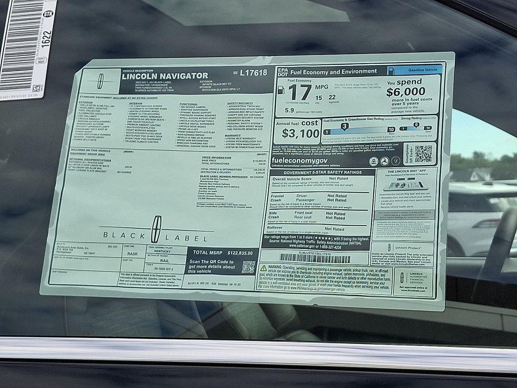 new 2025 Lincoln Navigator car, priced at $122,835