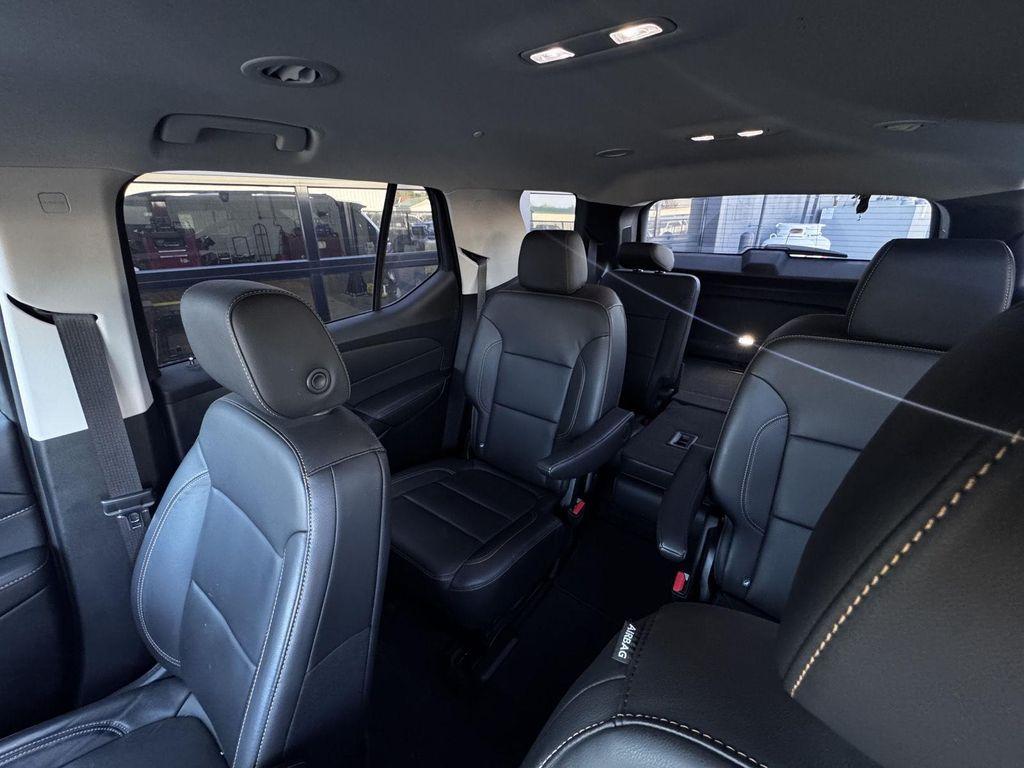 used 2021 Chevrolet Traverse car, priced at $29,000