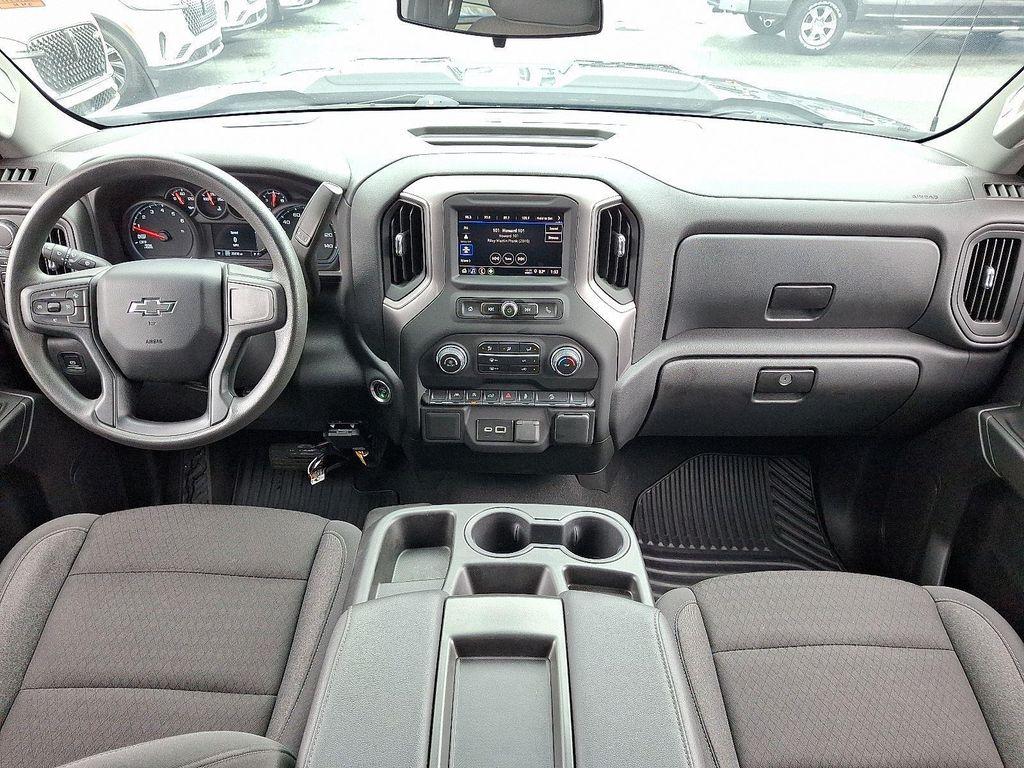 used 2024 Chevrolet Silverado 1500 car, priced at $40,195