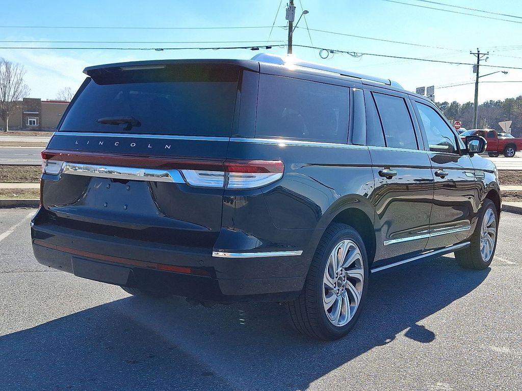 new 2024 Lincoln Navigator car, priced at $93,795