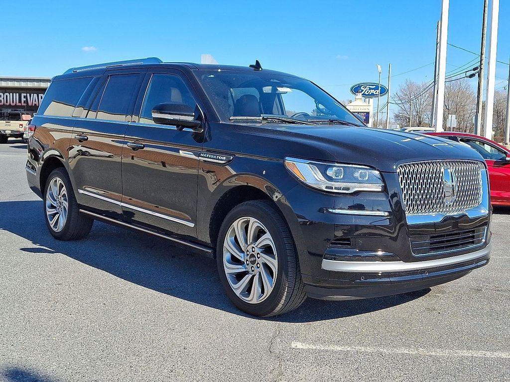 new 2024 Lincoln Navigator car, priced at $93,795