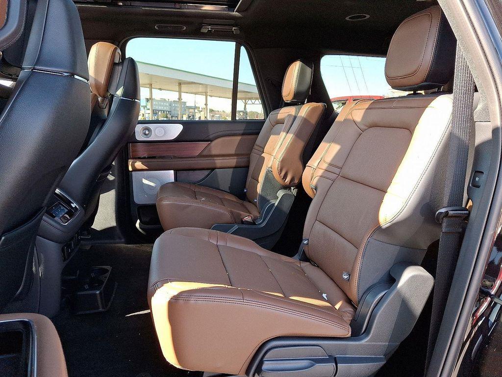 new 2024 Lincoln Navigator car, priced at $93,795