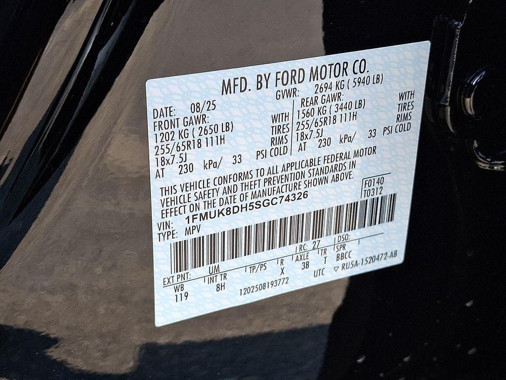 new 2025 Ford Explorer car, priced at $40,761