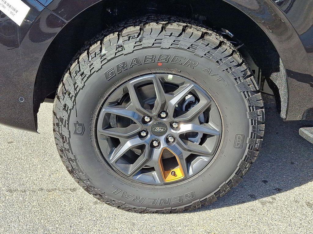 new 2025 Ford Expedition car, priced at $83,945