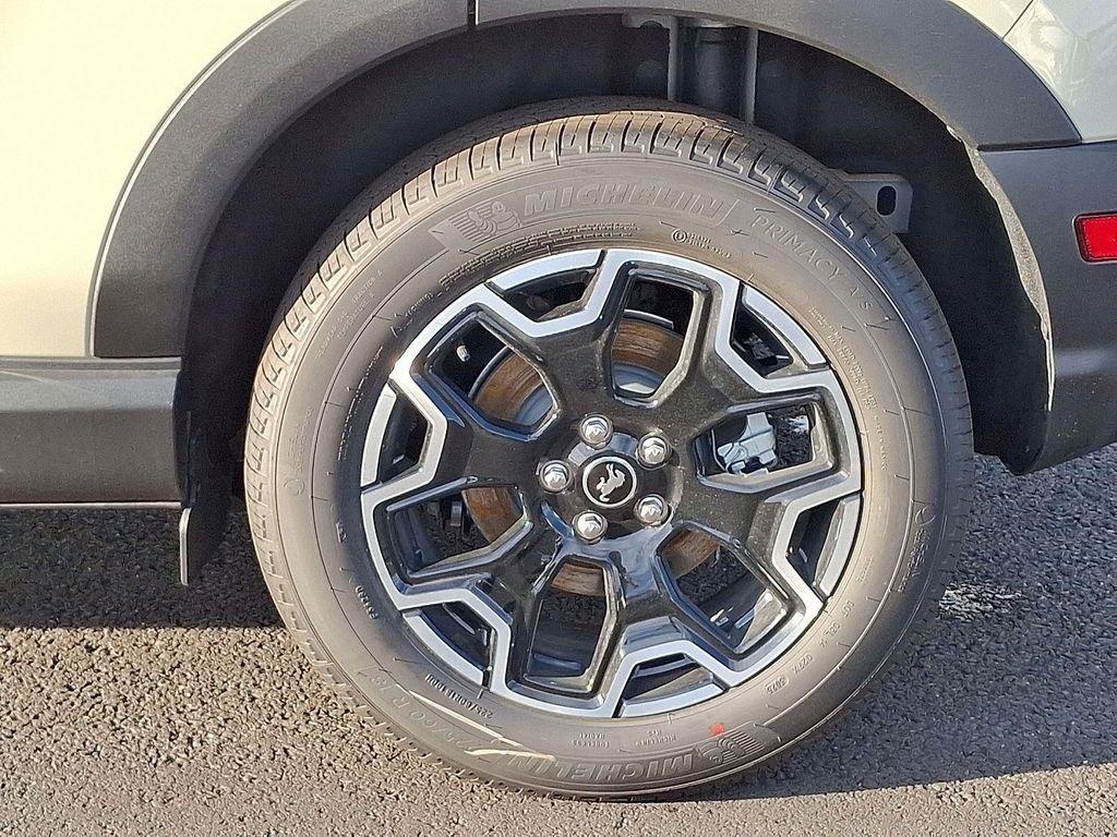 new 2025 Ford Bronco Sport car, priced at $38,869