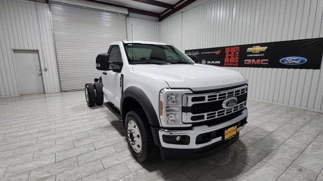 new 2025 Ford F-450 car, priced at $59,090