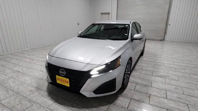 used 2023 Nissan Altima car, priced at $19,392