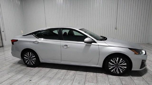 used 2023 Nissan Altima car, priced at $19,392