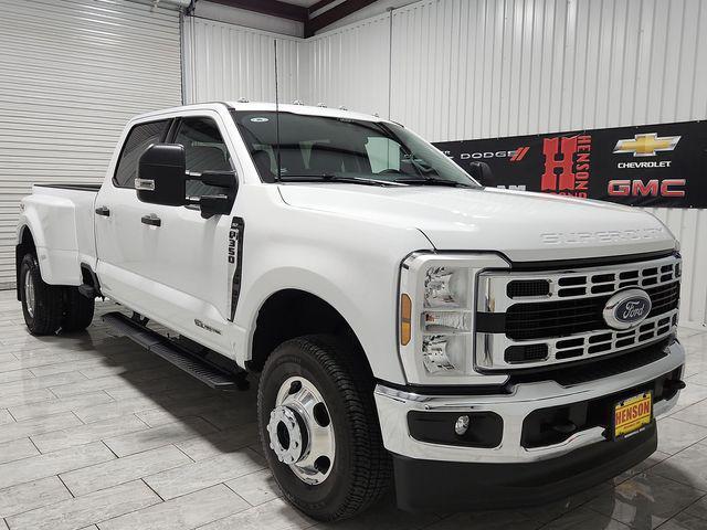 new 2025 Ford F-350 car, priced at $71,022
