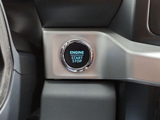 new 2025 Ford F-250 car, priced at $73,727