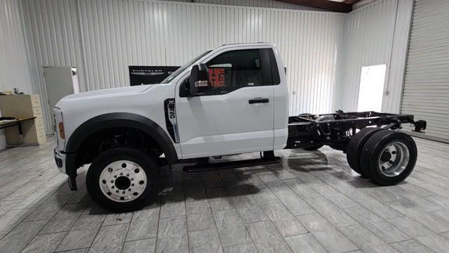 new 2025 Ford F-450 car, priced at $57,361
