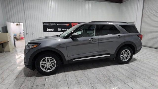 new 2025 Ford Explorer car, priced at $42,443