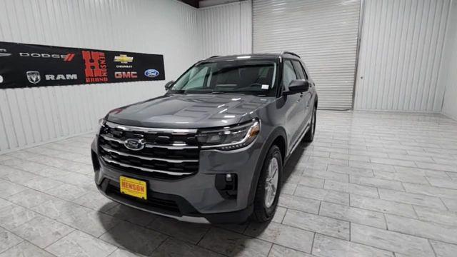 new 2025 Ford Explorer car, priced at $42,443