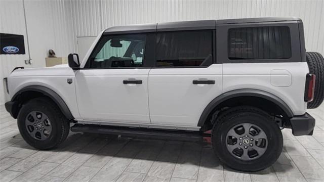 new 2024 Ford Bronco car, priced at $42,877