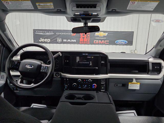 new 2025 Ford F-250 car, priced at $63,452