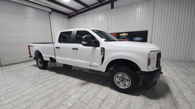 new 2025 Ford F-250 car, priced at $60,187