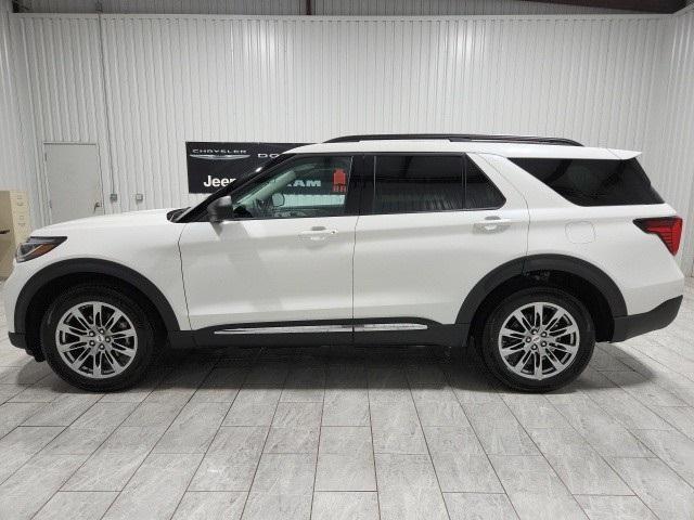 new 2025 Ford Explorer car, priced at $45,017