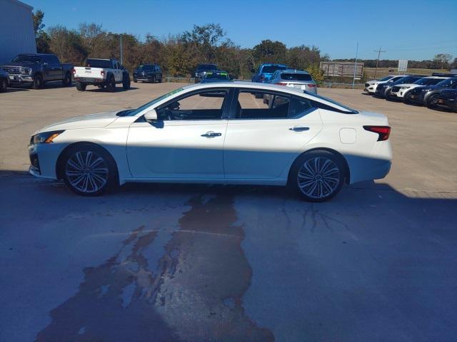 used 2023 Nissan Altima car, priced at $24,899