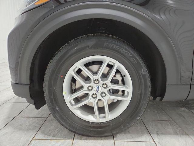 new 2026 Ford Explorer car, priced at $43,729