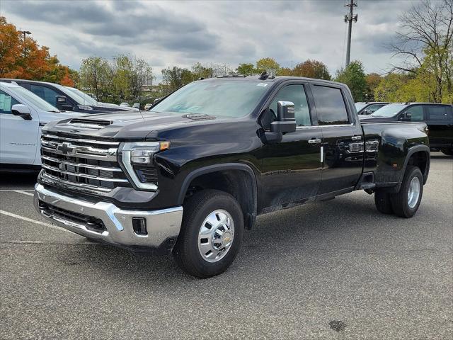 new 2025 Chevrolet Silverado 3500 car, priced at $86,070