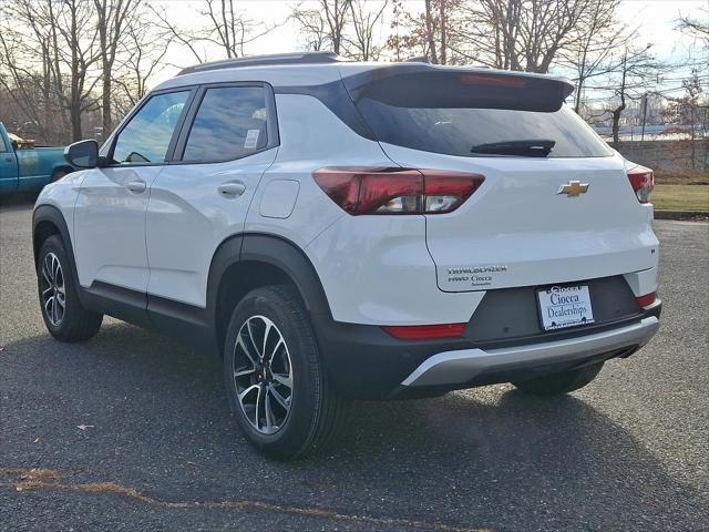 new 2025 Chevrolet TrailBlazer car, priced at $30,080