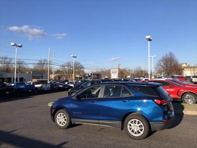 used 2022 Chevrolet Equinox car, priced at $4,283,146