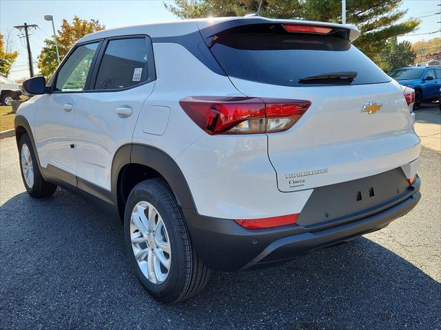 new 2025 Chevrolet TrailBlazer car, priced at $25,680