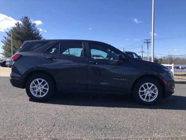 used 2022 Chevrolet Equinox car, priced at $21,899