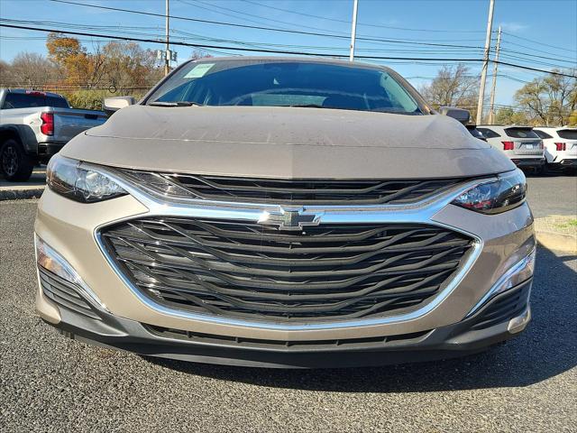 new 2025 Chevrolet Malibu car, priced at $28,245