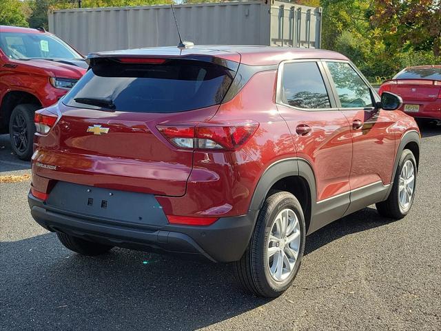 new 2025 Chevrolet TrailBlazer car, priced at $25,680